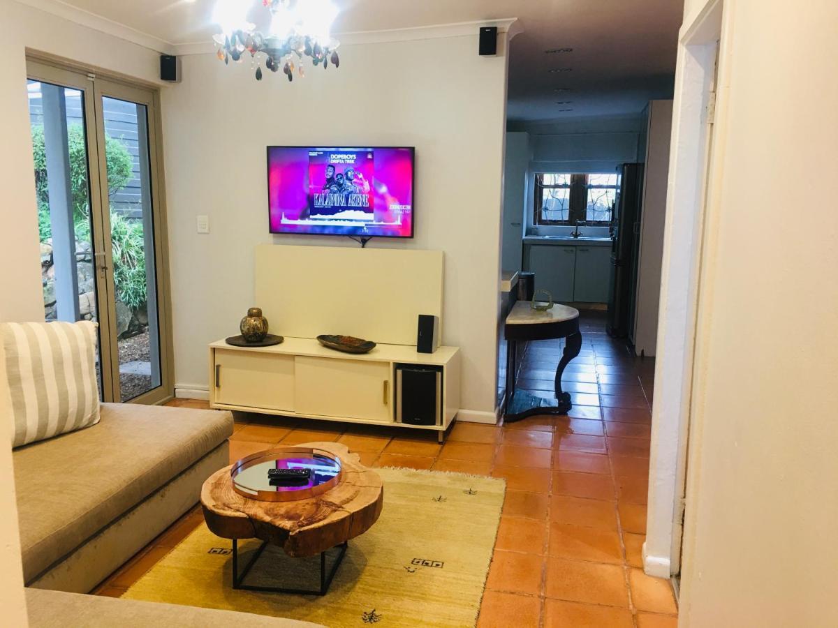 Chung cư 270 m² 2 phòng ngủ, 2 phòng tắm riêng ở Vịnh Camps Cape Town Ngoại thất bức ảnh