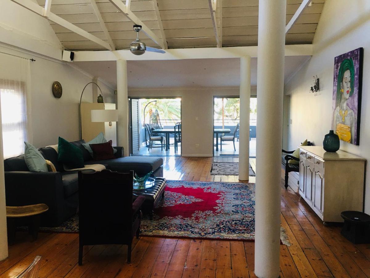 Chung cư 270 m² 2 phòng ngủ, 2 phòng tắm riêng ở Vịnh Camps Cape Town Ngoại thất bức ảnh
