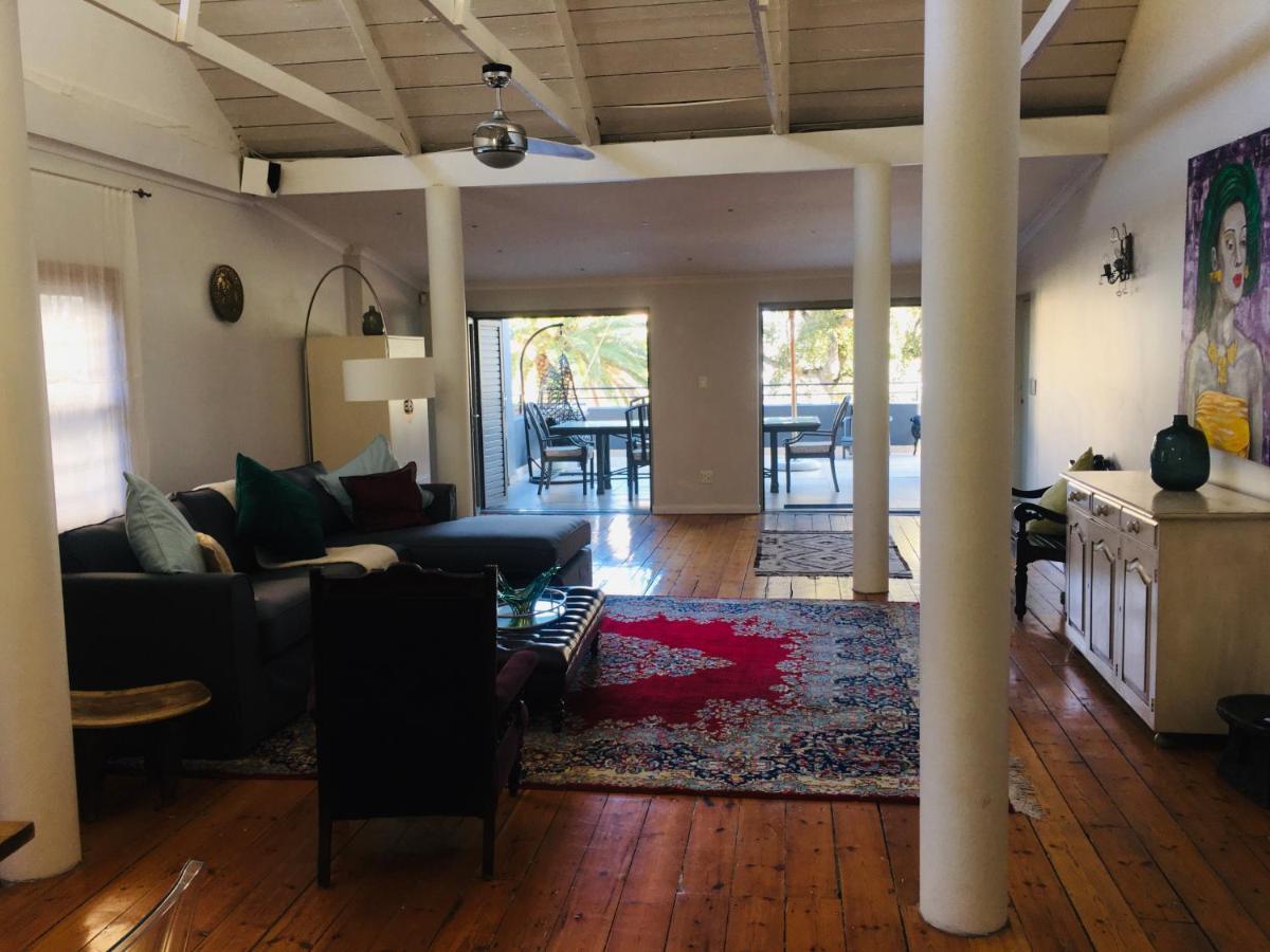 Chung cư 270 m² 2 phòng ngủ, 2 phòng tắm riêng ở Vịnh Camps Cape Town Ngoại thất bức ảnh