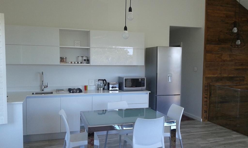 Chung cư 270 m² 2 phòng ngủ, 2 phòng tắm riêng ở Vịnh Camps Cape Town Ngoại thất bức ảnh