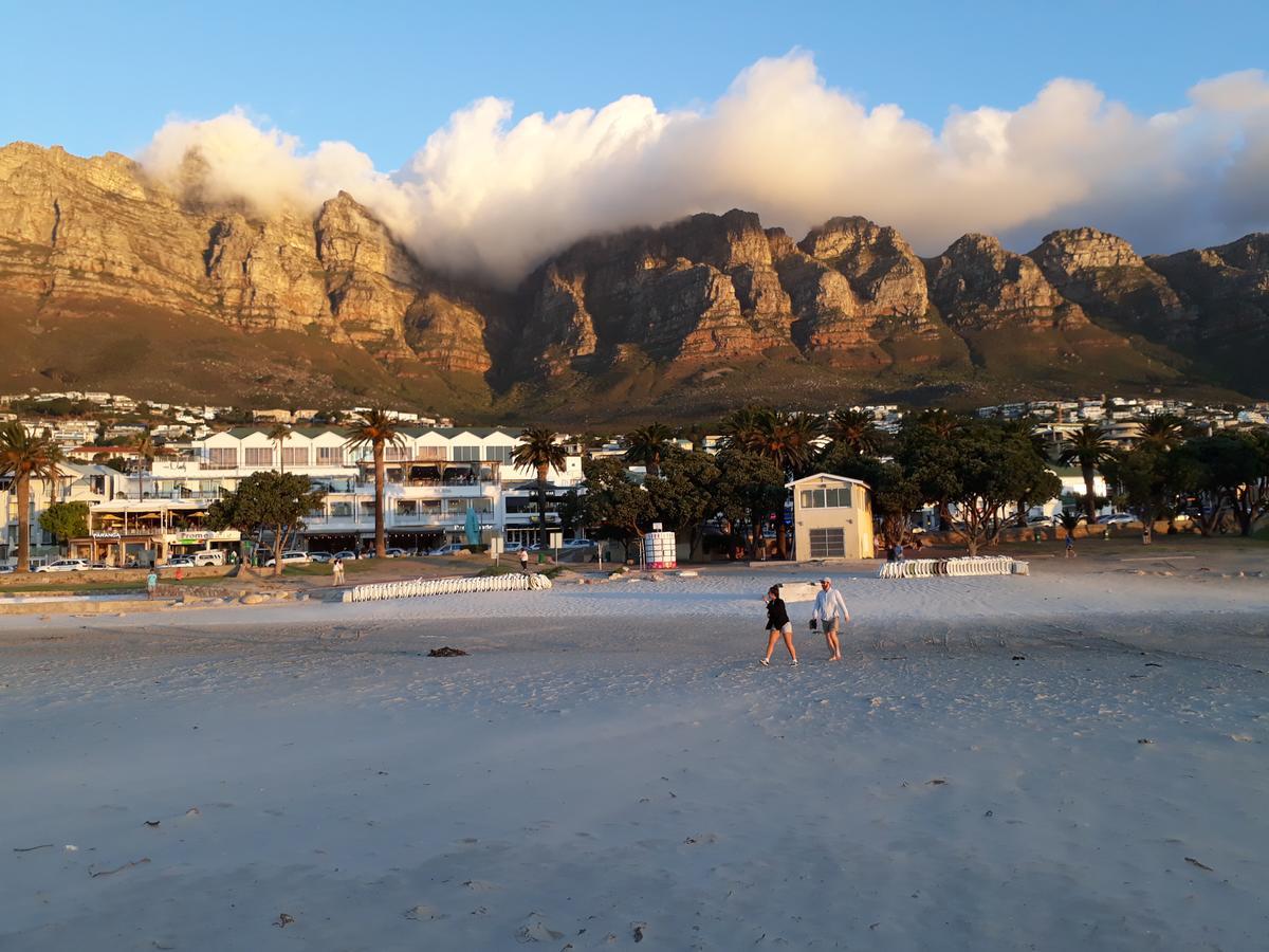 Chung cư 270 m² 2 phòng ngủ, 2 phòng tắm riêng ở Vịnh Camps Cape Town Ngoại thất bức ảnh