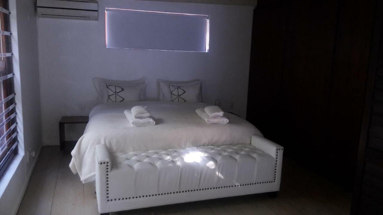 Chung cư 270 m² 2 phòng ngủ, 2 phòng tắm riêng ở Vịnh Camps Cape Town Ngoại thất bức ảnh