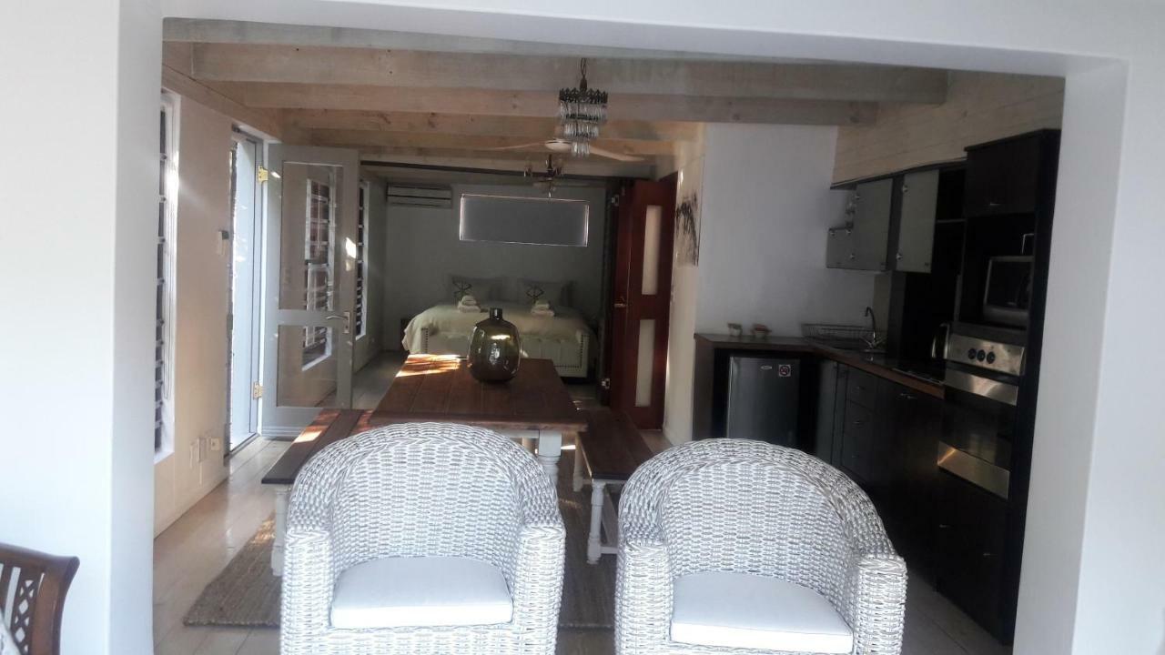 Chung cư 270 m² 2 phòng ngủ, 2 phòng tắm riêng ở Vịnh Camps Cape Town Ngoại thất bức ảnh