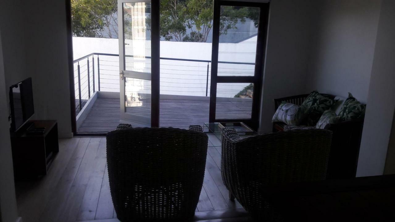 Chung cư 270 m² 2 phòng ngủ, 2 phòng tắm riêng ở Vịnh Camps Cape Town Ngoại thất bức ảnh